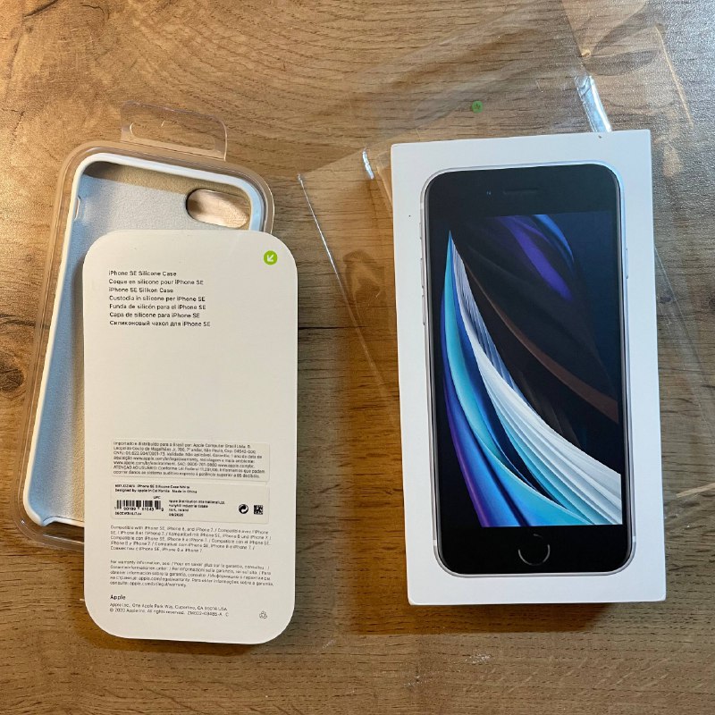 iPhone SE2020 белый, iPhone SE2020 черный, iPod Touch 5, игры Nintendo Switch