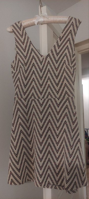 Женские платья  размер S, можно на M 3