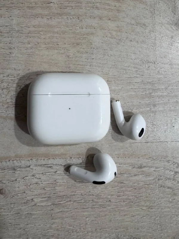 Apple AirPods 3
