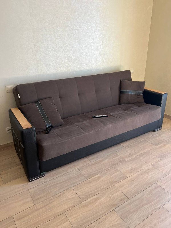 Кухня стол стулья, кровать с матрасом и шкаф, тумба под ТВ, тумба прикроватная, вешалка 2