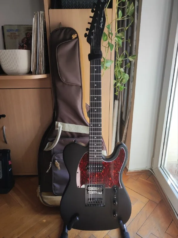 Электрогитара Harley Benton TE-20HH SBK, чехол, стойка 1