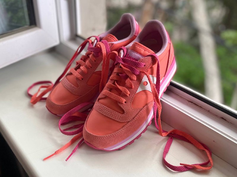 Кроссовки Saucony jazz женские размер 37,5