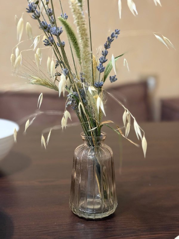 4 бокала, набор кружка миска, тарелки, вазочка, терка, стаканы, кружки 5