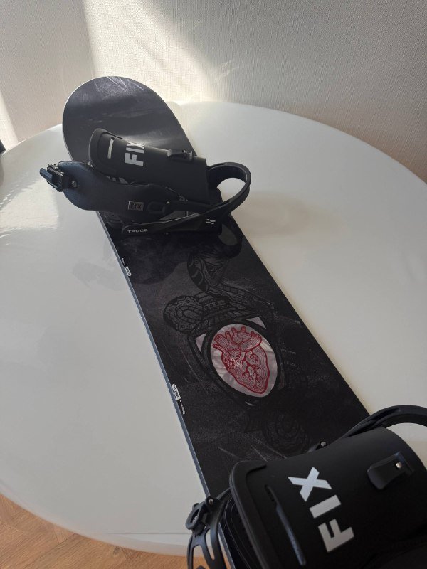 Сноуборды с креплениями, новые, 170-180 см