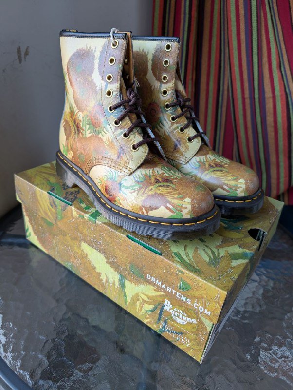 женские ботинки Dr.Martens 1460 The National Gallery Vincent Van Gogh Sunflowers