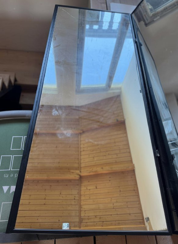 Барные стулья, бочка деревянная, двери, светильники, динамики, баллоны, косилка, электронагреватель 3