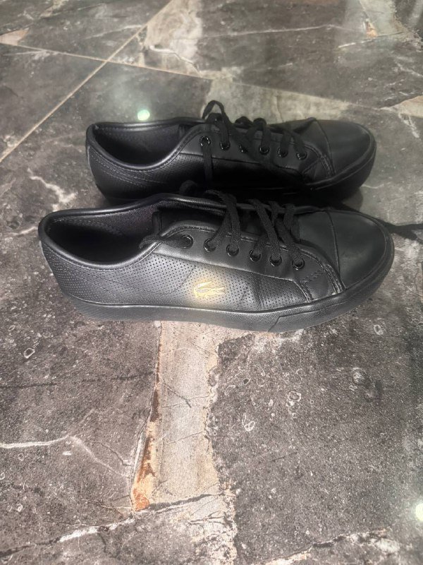 кожаные кроссовки 37 размер