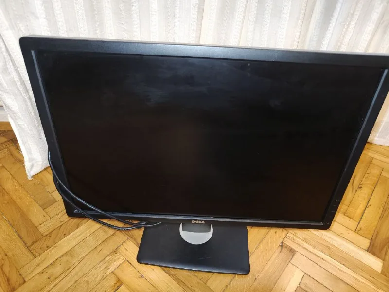 Монитор Dell UltraSharp U2412Mb 1