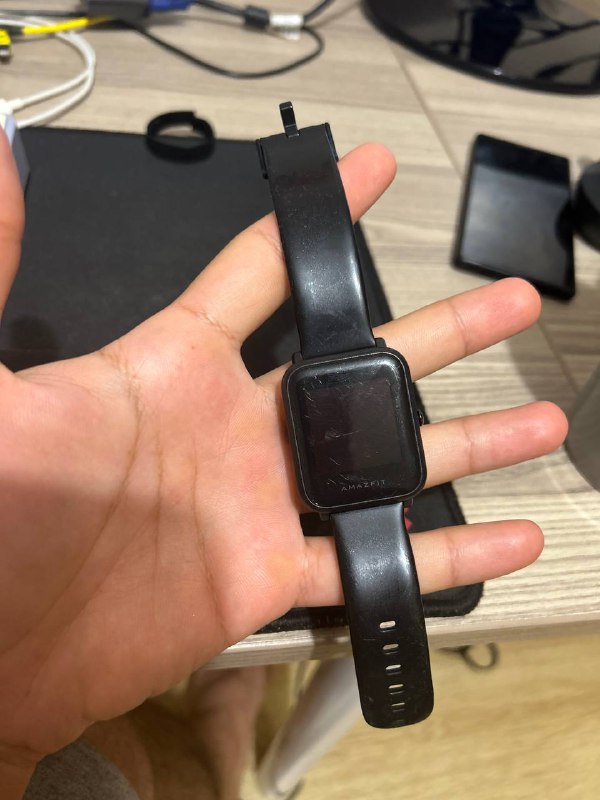 Смарт часы amazfit bip с зарядкой