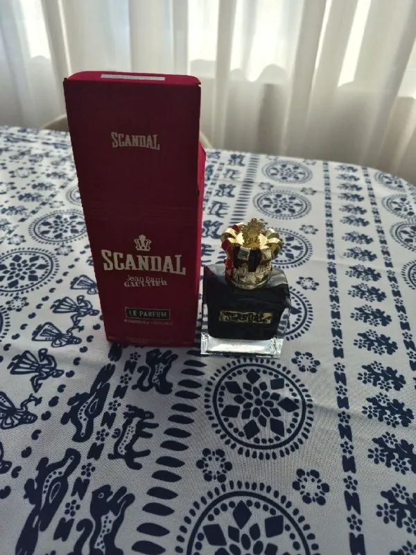 Scandal Jean Paul Gaultier 1