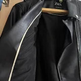 Косуха Zara, пиджак в клетку, рубашка Temu, джинсы Zara и Befree, топ New Yorker 2