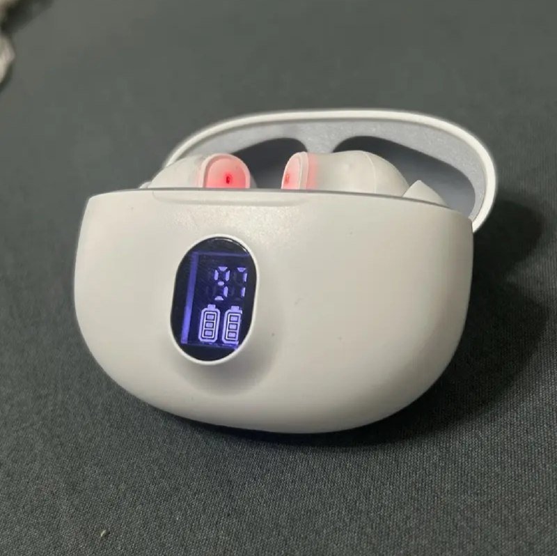 Беспроводные наушники с дисплеем и зарядкой Type-C 2