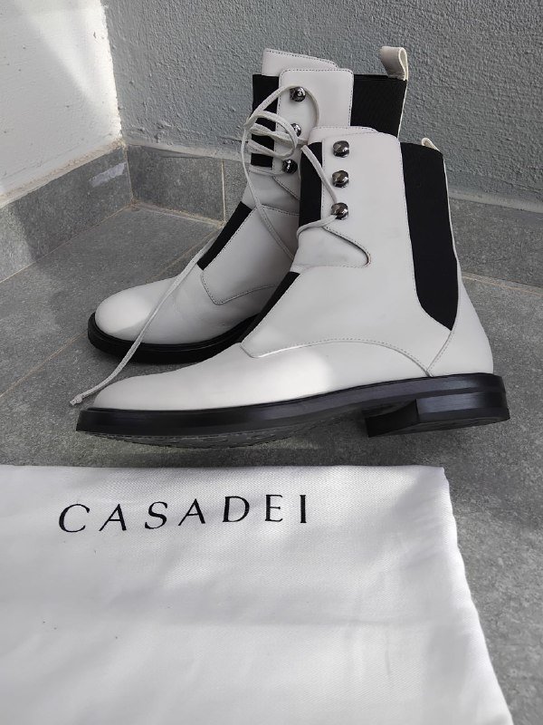 Белые женские ботинки Casadei 37 рр 4