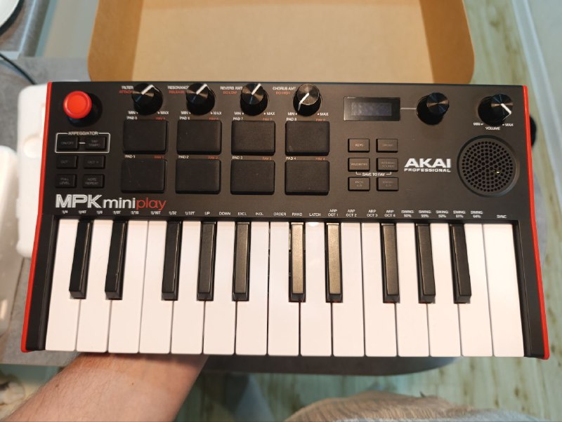 MIDI-клавиатура MPK mini play AKAI professional 3