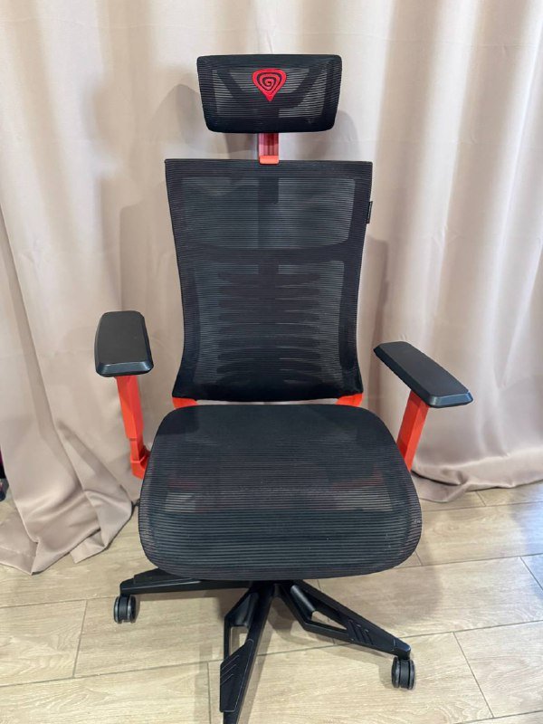 Компьютерное кресло Genesis Astat 700