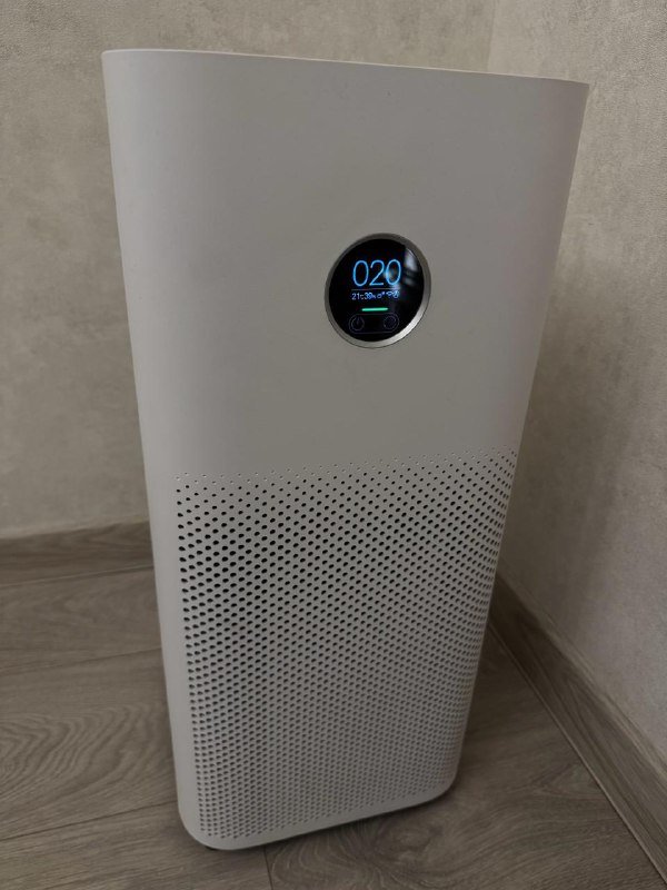 Офисное кресло, стол, лампа IKEA, стулья, кофемашина Nespresso, ботинки Salomon, фильтр Xiaomi, столик, аэрогриль 8