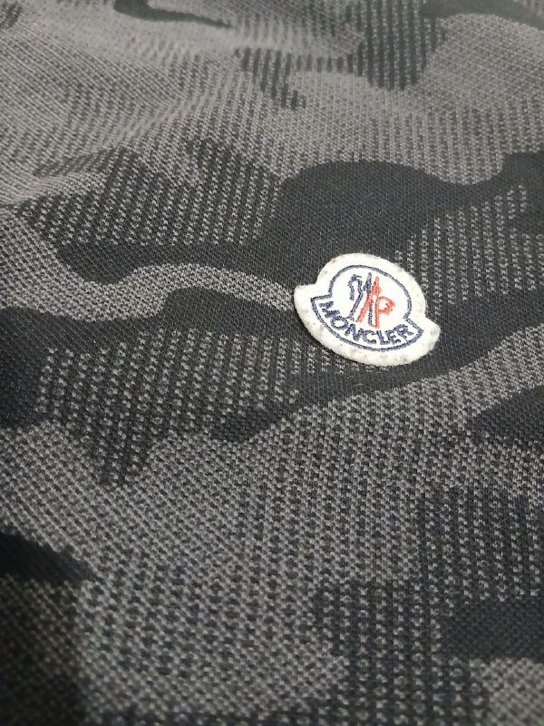 Moncler t-shirt size L 5
