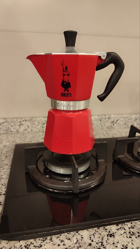 Гейзерная кофеварка Bialetti