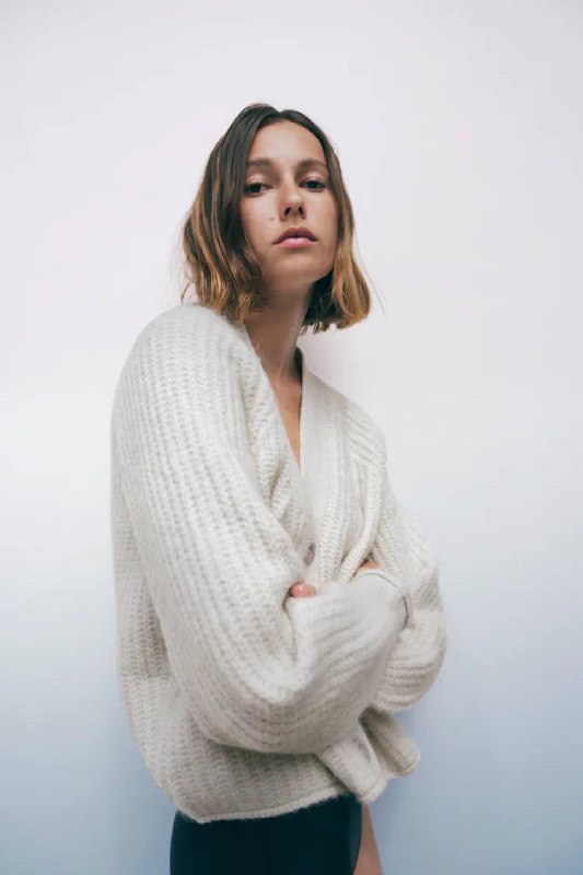 Удлиненный трикотажный жилет MANGO, Объемный укороченный кардиган Zara 5