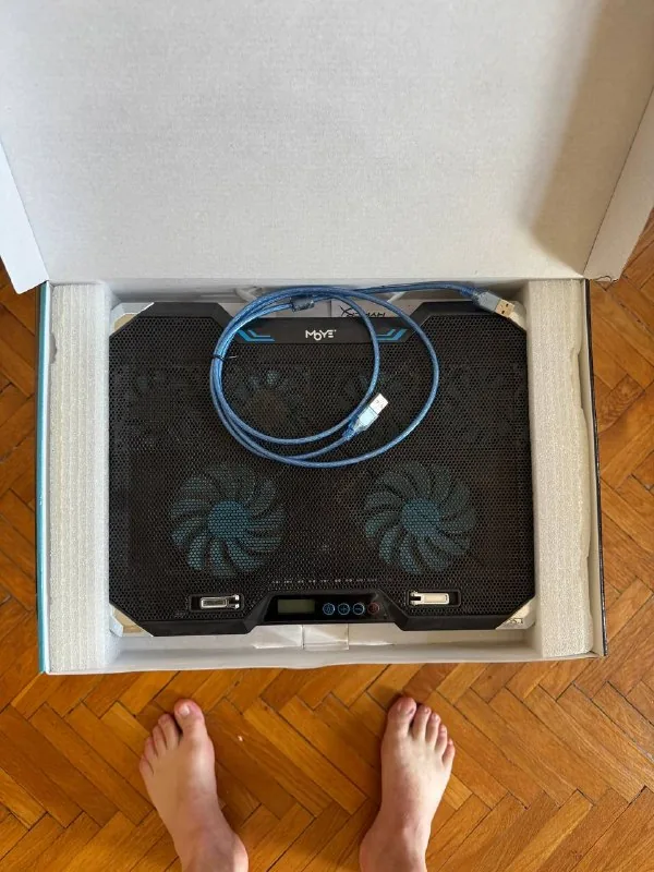 Подставка для ноутбука Cooling tab