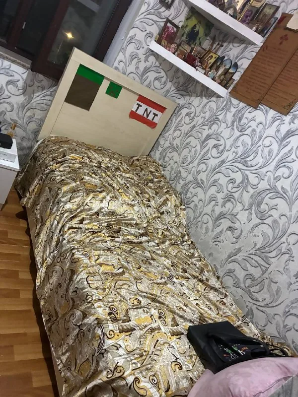 Две кровати с матрасом