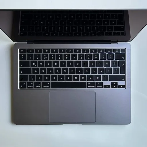 MacBook Air M1 8/256