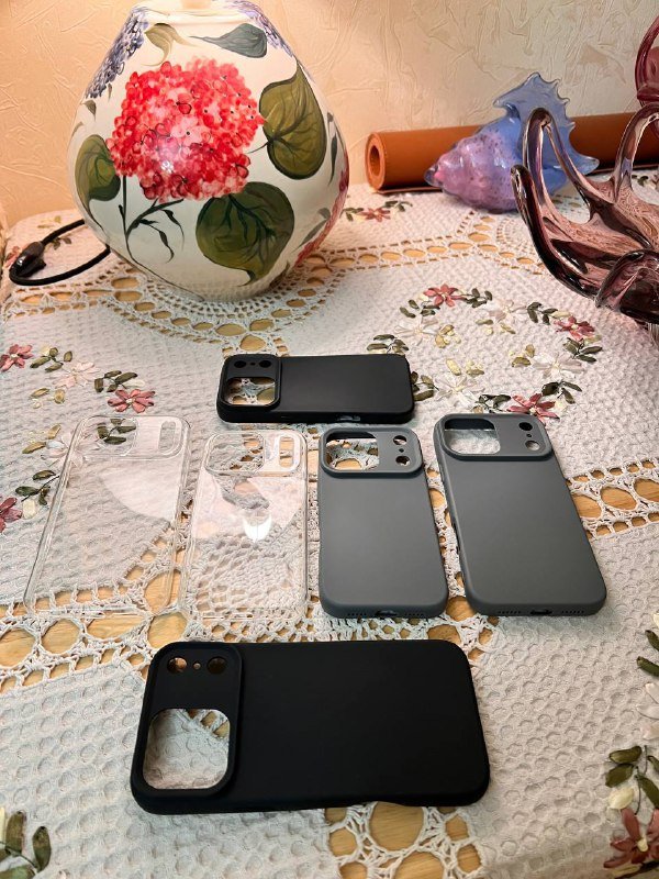 Чехлы для iPhone 17 pro и 17 pro max 2