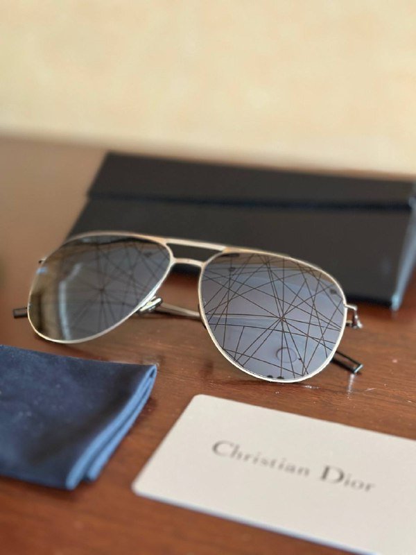 Оригинальные солнцезащитные очки Christian Dior 3