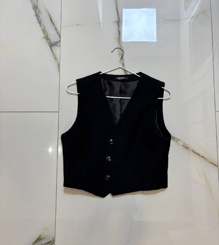 женские вещи размер 42 44: обувь, шорты, топ, рубашки, жилет, куртка 9