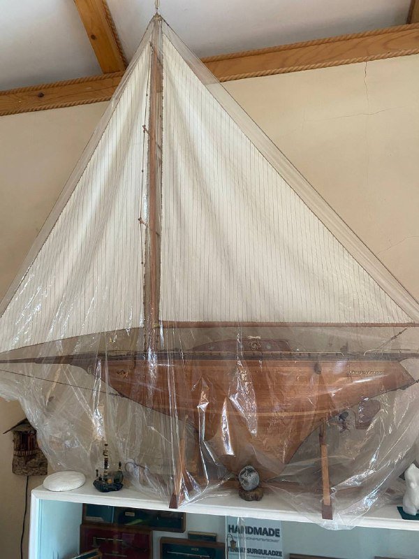 Раритетная модель деревянной парусной лодки 3