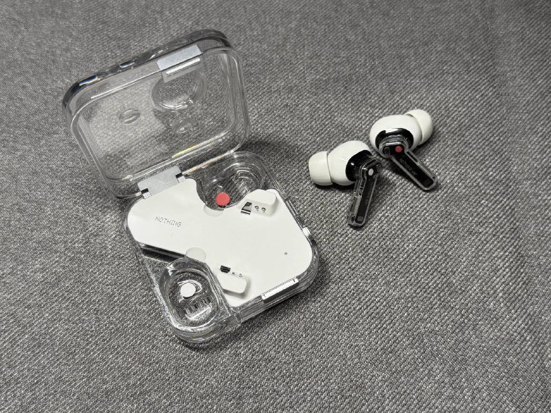 Наушники Nothing ear(3), силиконовый чехол