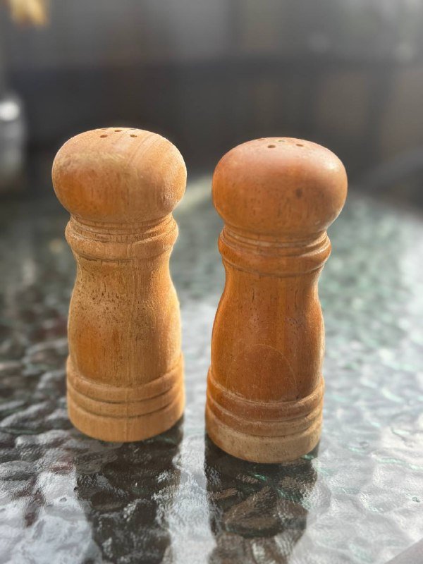 Деревянные солонки перечнецы