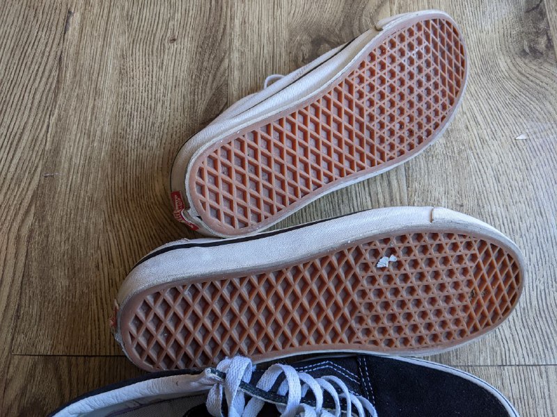 Vans 41 8.0, две пары 4