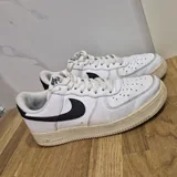 Кожаная куртка, кеды Nike, кеды Diesel 8