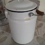 Стаканы, тарелки, ёмкость для молока 3