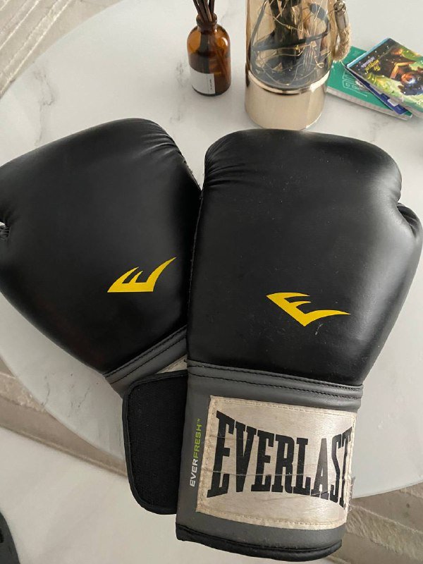 Everlast боксерские перчатки 12 унций