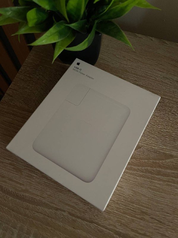 Apple usb-c 140w power adapter