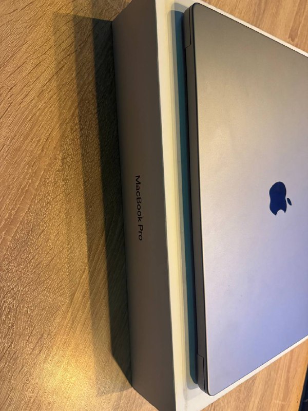 Macbook Pro 16 Inch 2021 32 / 512 7