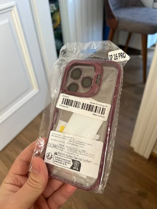 Чехол iPhone 16 Pro