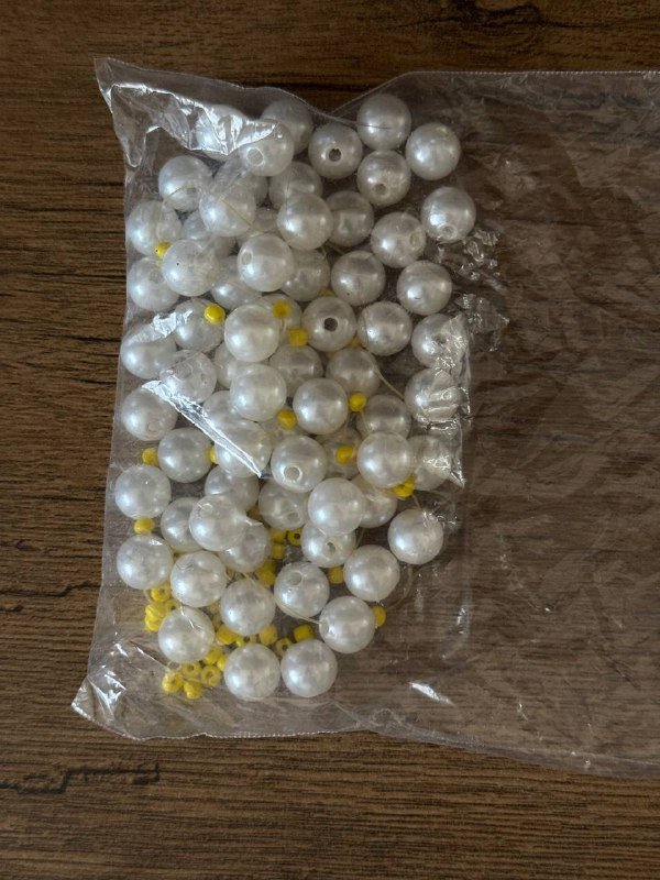 перчатки, платок, горжет, искусственный жемчуг, цепочка и браслет, банка блесток 4