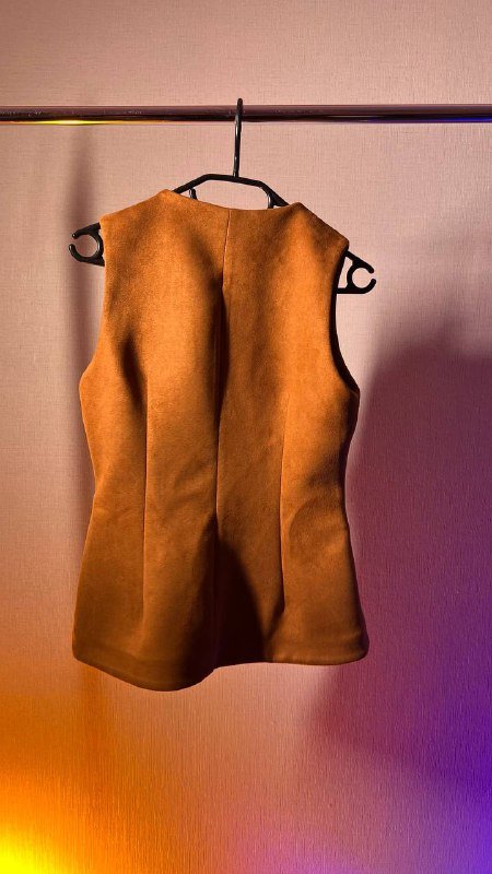 коричневый костюм юбка и жилет S