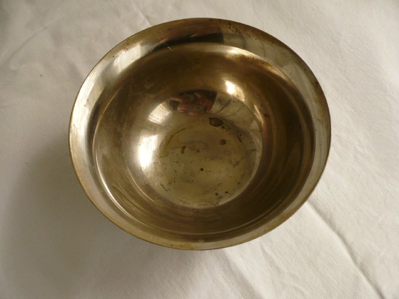 Мельхиоровая конфетница с надписью Ереван 2