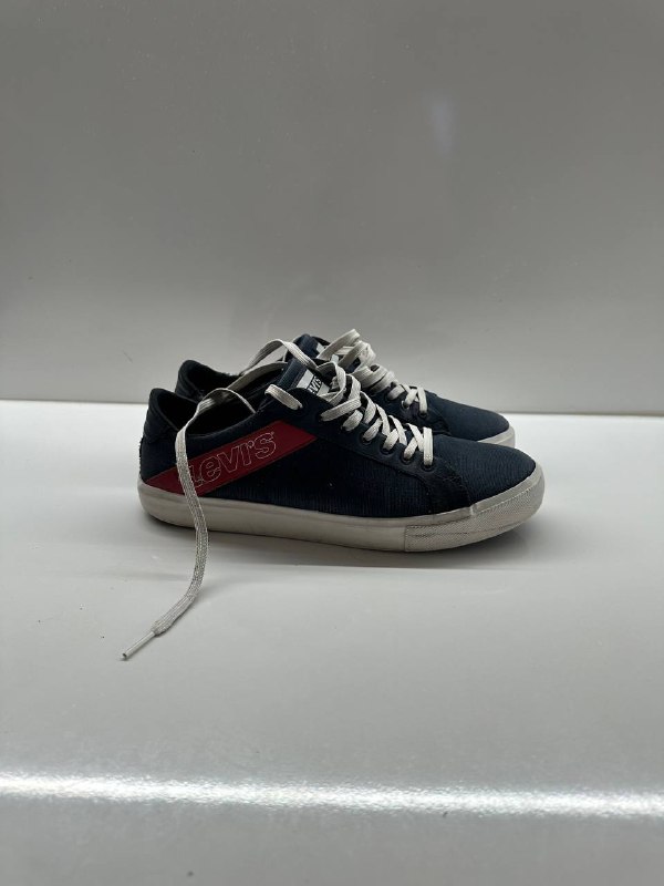 LEVI’S мужские кроссовки размер 42 2