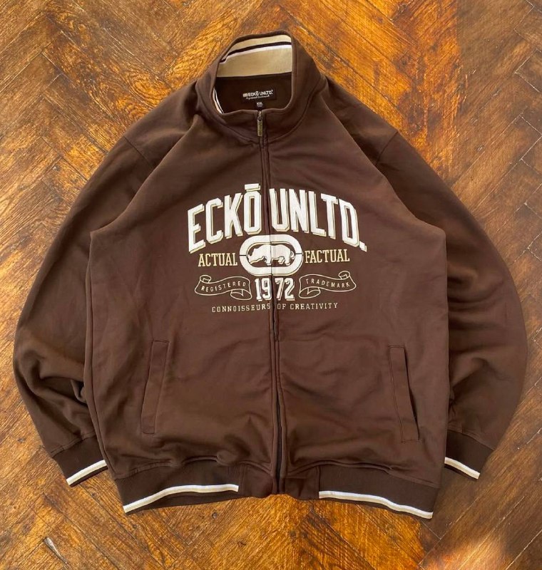 винтажная куртка, зипка ecko unltd, широкие шорты bershka, клеш джинсы 7