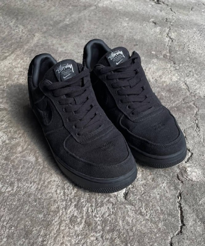 Nike кроссовки, клетка для хомяка, сено для кролика, скакалка, духи, шапочки для плавания, крючок для вязания, пряжа, iPad, вязаная сумка, щётка для кошек и собак, шторка для душа, крючок для одежды, картхолдер, миски для кормления