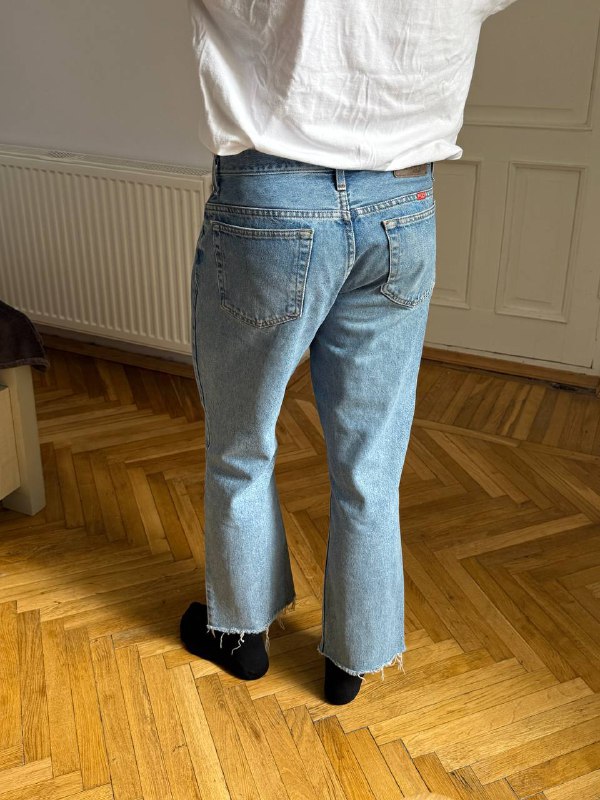 джинсы WRANGLER, сумка jacquemus, куртка comme des garcons 2