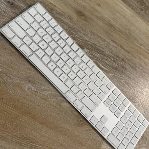 Apple Magic Wireless Bluetooth Keyboard A1843