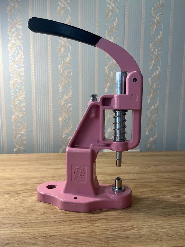 Пресс для установки фурнитуры и люверсов 5 мм и 10 мм