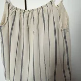 Levi’s jeans, Massimo Dutti top 6