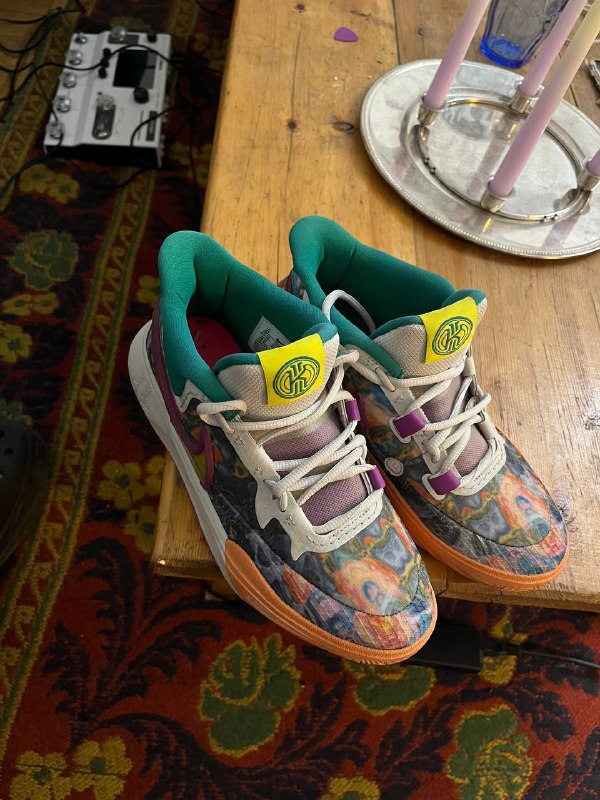 Кроссовки NIKE лимитка размер 38